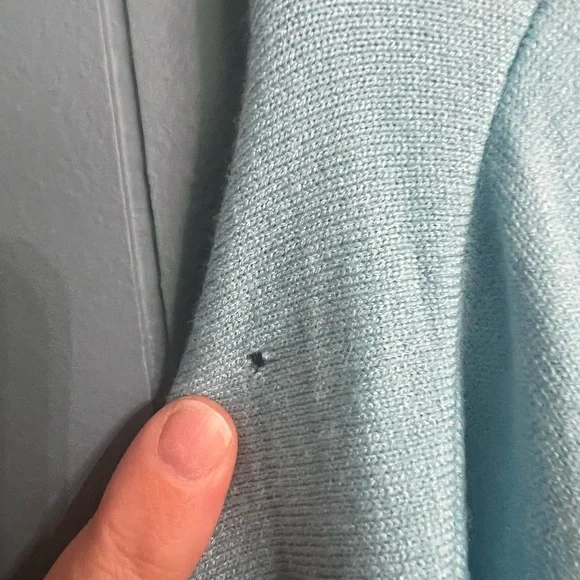 Sanrio Hello Kitty Rainbow Sweater - Blue and Green - Picture 7 of 8